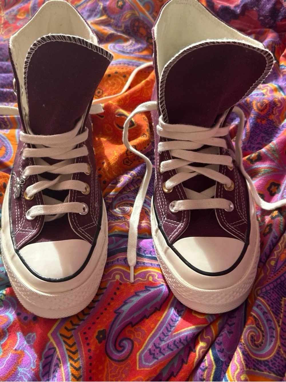 purple lucky converse